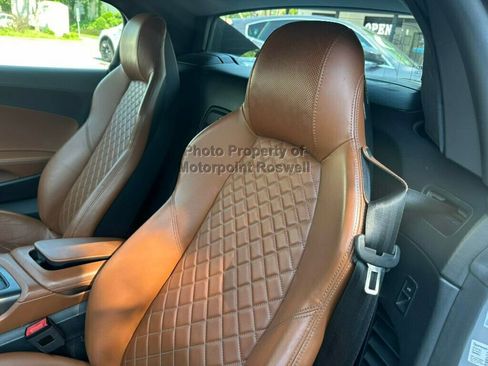Used 2021 Audi R8 V10 w/ Premium Package RWD image 17
