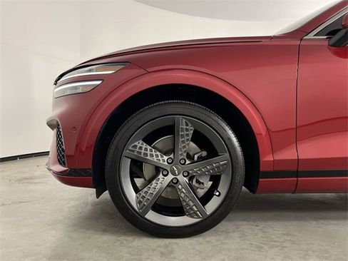 Used 2022 Genesis GV70 2.5T w/ Sport Prestige Package image 33