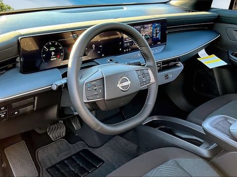 New 2026 Nissan Leaf w/ Floor Mat Package (S+) FWD image 7