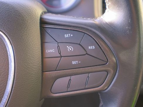 Used 2023 Dodge Charger SXT image 34