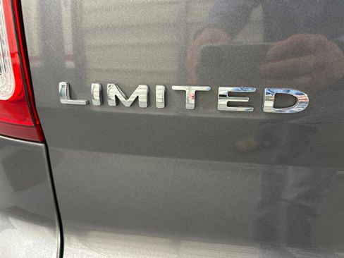 Used 2013 Ford Explorer Limited image 7