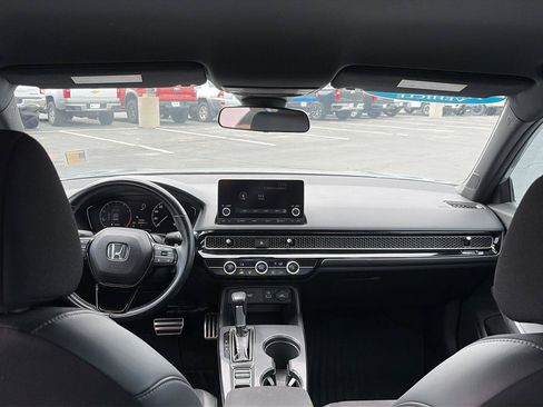 Used 2023 Honda Civic Sport image 25