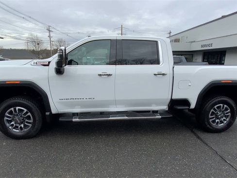 New 2026 GMC Sierra 2500 SLT w/ SLT Premium Package image 5