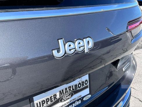 Used 2024 Jeep Grand Cherokee L Overland image 8