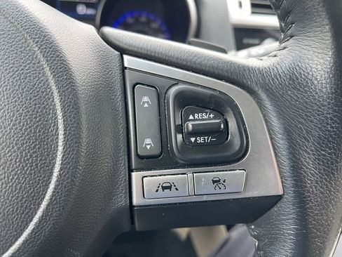 Used 2017 Subaru Outback 2.5i Premium AWD/4WD image 21