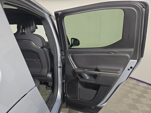 Used 2023 Rivian R1T Adventure AWD/4WD image 19
