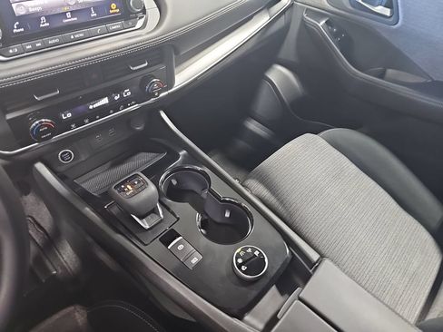 Certified 2023 Nissan Rogue SV AWD/4WD image 24