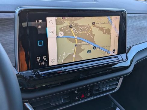 New 2026 Volkswagen Atlas SEL image 17