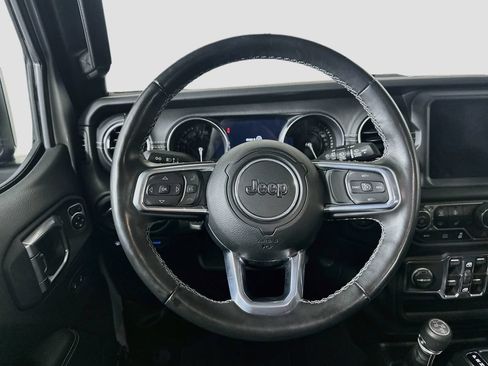 Used 2023 Jeep Wrangler Unlimited Sahara w/ Cold Weather Group AWD/4WD image 16