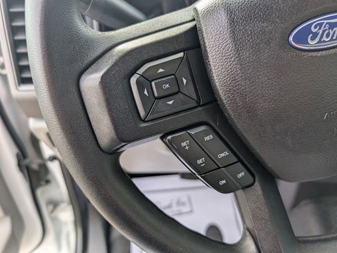 Used 2017 Ford F450 XL w/ Power Equipment Group image 22