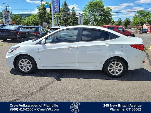 Used 2014 Hyundai Accent GLS FWD image 25
