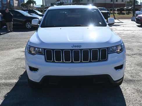 Used 2020 Jeep Grand Cherokee Laredo image 8