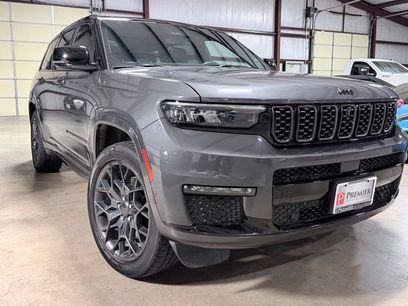 Used 2025 Jeep Grand Cherokee L Summit w/ Obsidian Package
