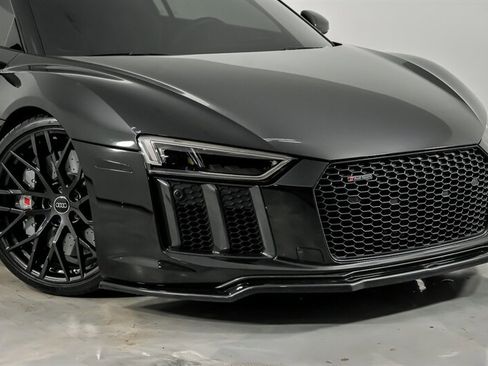 Used 2018 Audi R8 V10 plus AWD/4WD image 3