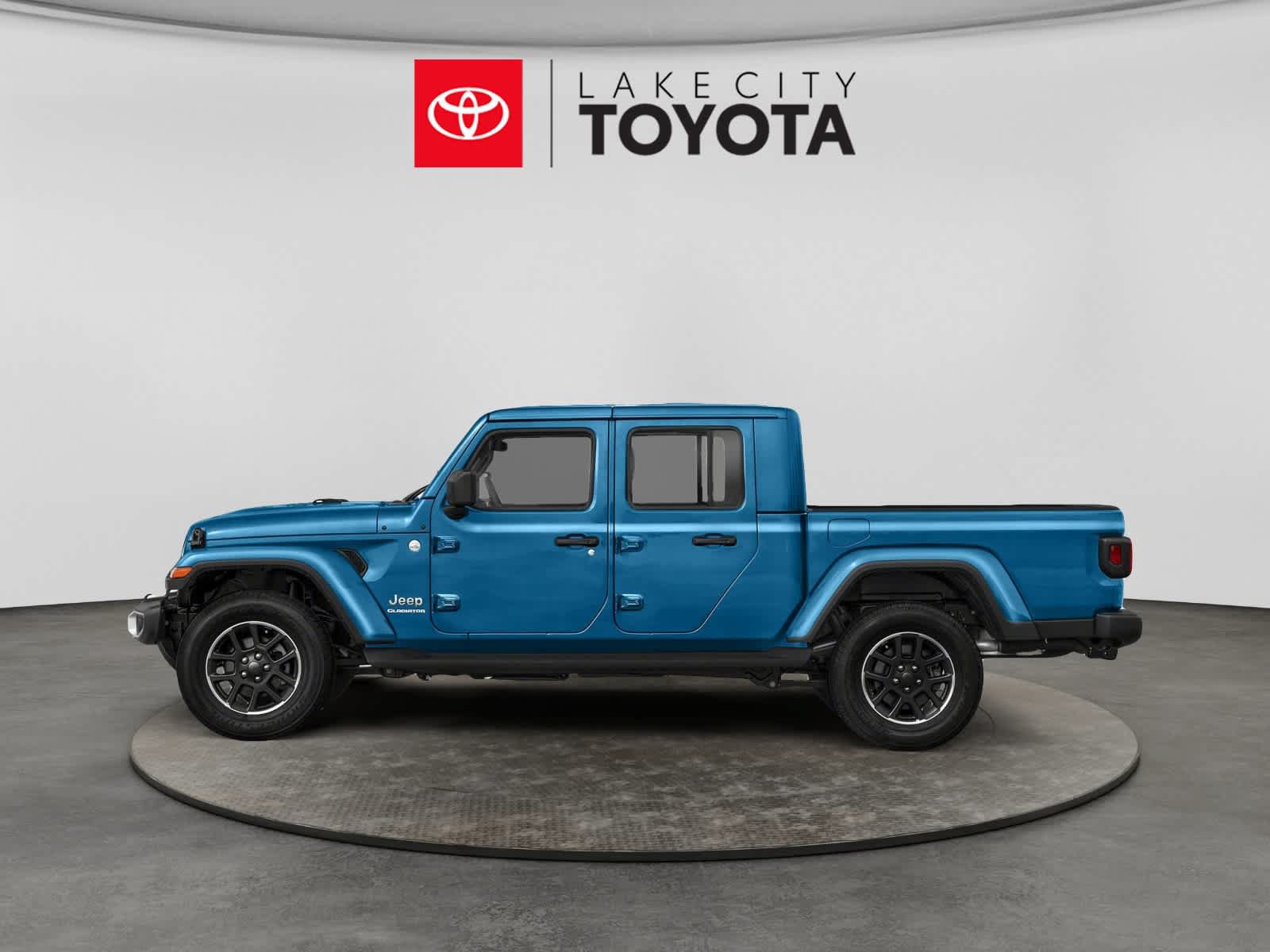 Used 2022 Jeep Gladiator Overland AWD/4WD image 3