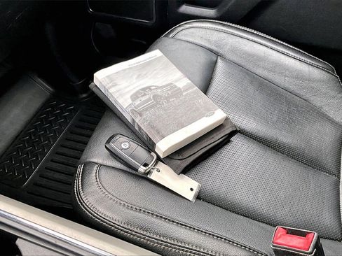 Used 2020 Ford F150 Lariat image 10