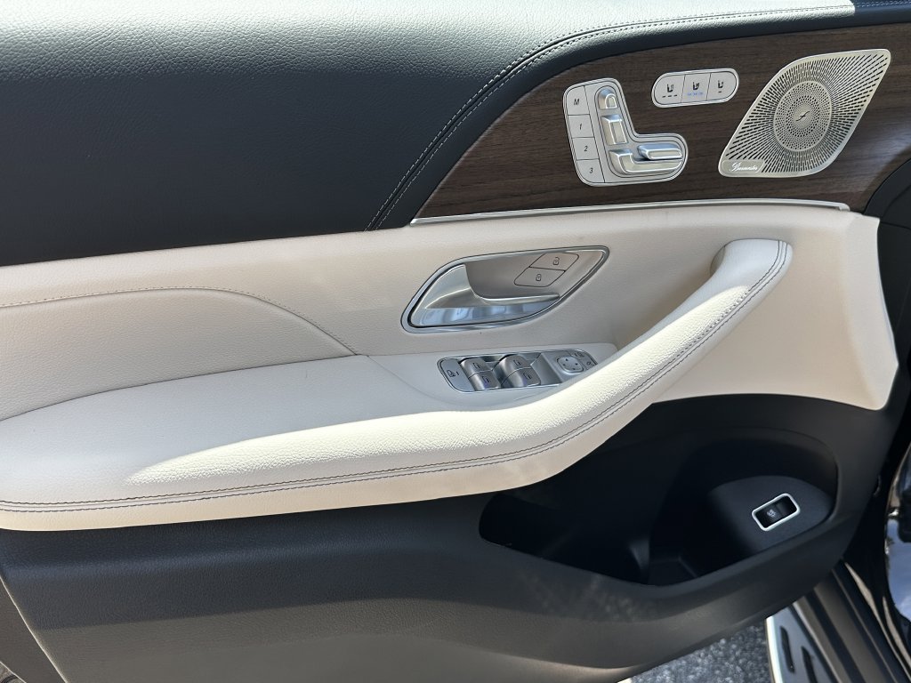New 2026 Mercedes-Benz GLS 450 4MATIC image 11
