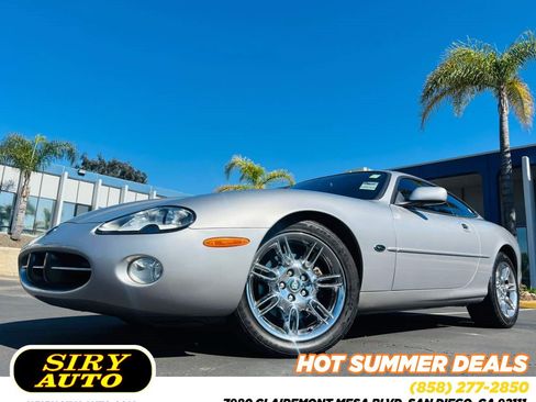 Used 2001 Jaguar XK8 Coupe RWD image 1