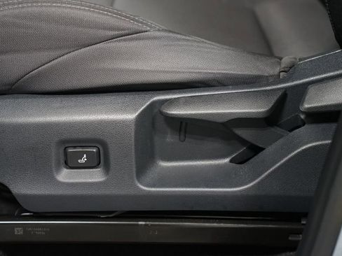 Certified 2025 Toyota Tacoma SR image 31