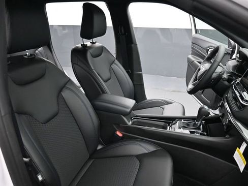 New 2026 Jeep Compass Latitude AWD/4WD image 26