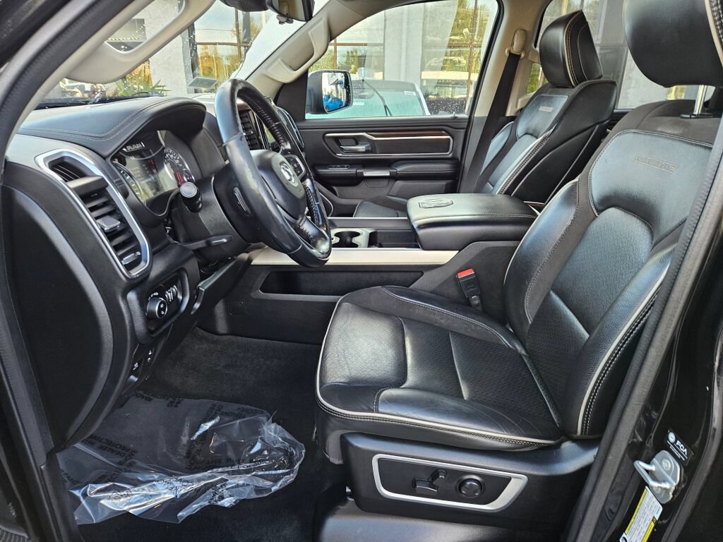 Used 2022 RAM 1500 Laramie AWD/4WD image 17