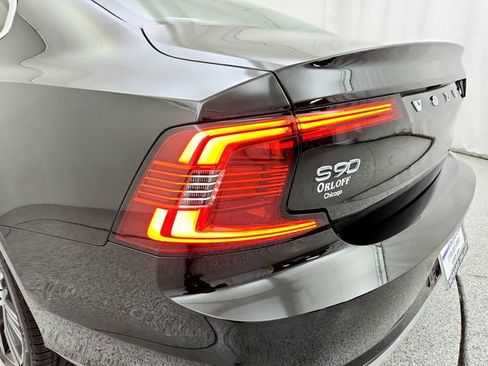 Certified 2023 Volvo S90 B6 Plus w/ Protection Package Premier image 37