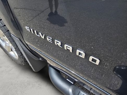 Used 2017 Chevrolet Silverado 1500 LT w/ All Star Edition AWD/4WD image 29