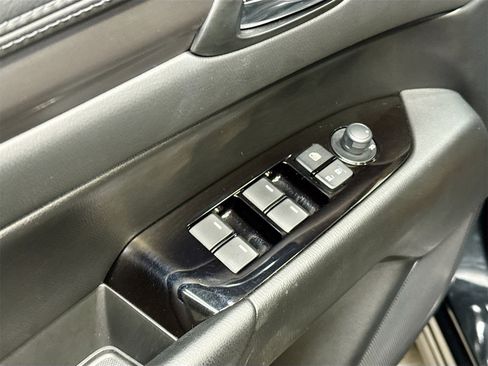 Used 2021 MAZDA CX-5 Touring image 18