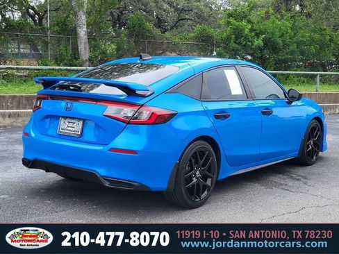 Used 2023 Honda Civic Sport image 5