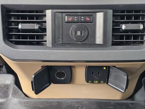 Used 2023 Ford F250 Lariat w/ Chrome Package image 18