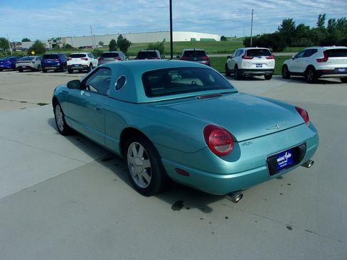Used 2002 Ford Thunderbird RWD image 12