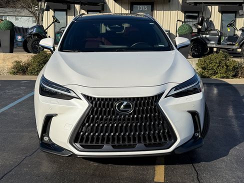 Used 2022 Lexus NX 350 AWD w/ Luxury Package image 8