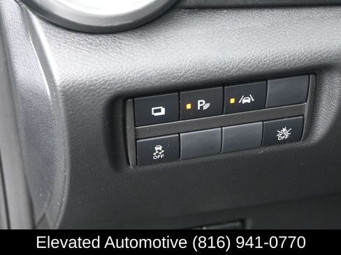 Used 2025 Nissan Versa S w/ Trunk Package image 13