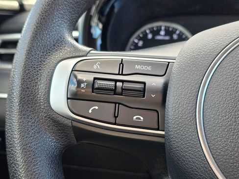 Used 2022 Kia K5 LXS image 32