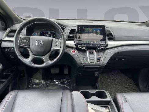 Used 2023 Honda Odyssey Sport image 12