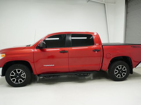 Used 2014 Toyota Tundra SR5 AWD/4WD image 6