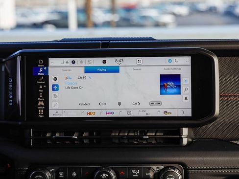 New 2025 Jeep Wrangler Unlimited Rubicon image 17