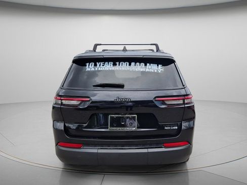 Used 2023 Jeep Grand Cherokee L Limited w/ Black Appearance Package RWD image 5