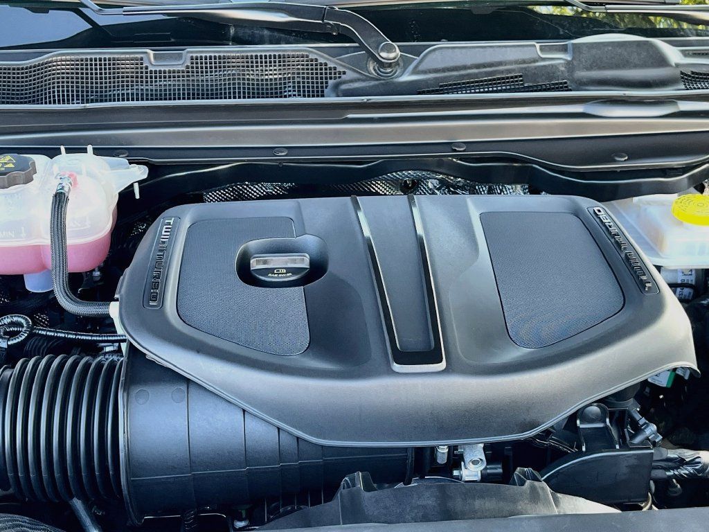 Used 2026 RAM 1500 Laramie w/ Advanced Safety Group II AWD/4WD image 32