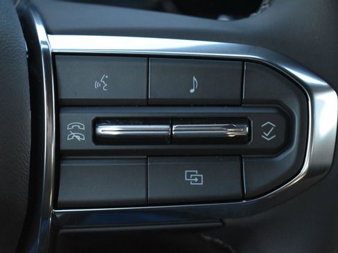 New 2026 GMC Canyon Elevation w/ Convenience Package image 19