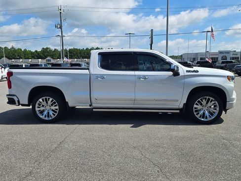 Certified 2023 Chevrolet Silverado 1500 High Country w/ High Country Premium Package AWD/4WD image 6