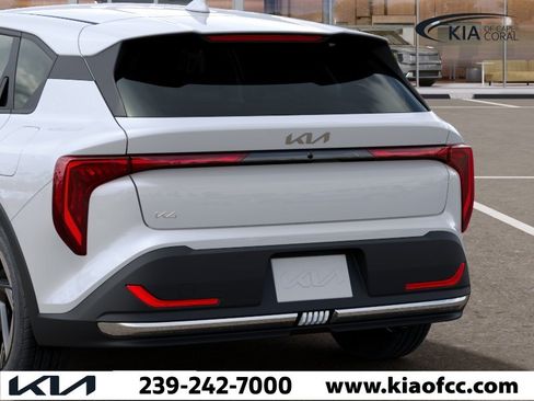 New 2026 Kia K4 EX FWD image 13