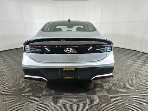Certified 2026 Hyundai Sonata SE FWD image 3