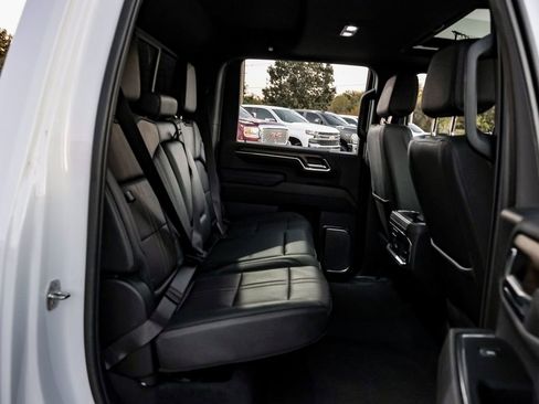 Used 2024 Chevrolet Silverado 3500 High Country w/ High Country Premium Package image 29