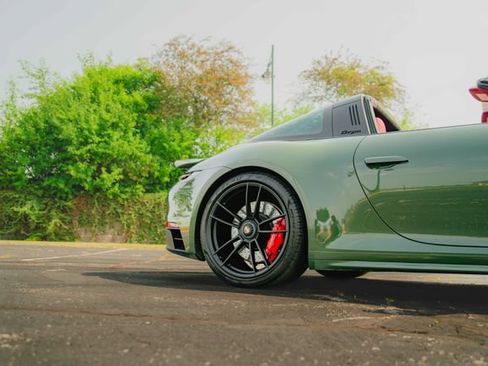 Used 2022 Porsche 911 Targa 4 GTS w/ Premium Package AWD/4WD image 41