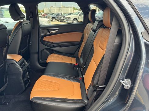 Used 2023 Ford Edge Titanium w/ Equipment Group 301A AWD/4WD image 32