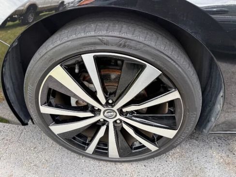 Used 2022 Nissan Altima 2.5 SR FWD image 8