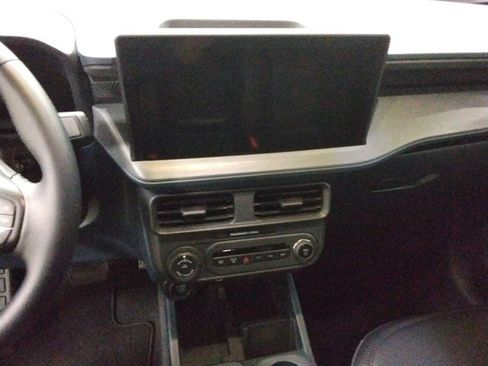 Used 2025 Ford Maverick Lariat w/ Black Appearance Package AWD/4WD image 12