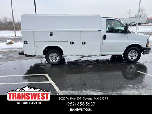 Used 2019 Chevrolet Express 3500 Work Van w/ Power Convenience Package image 6