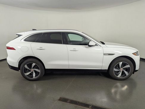 Used 2021 Jaguar F-PACE S image 8